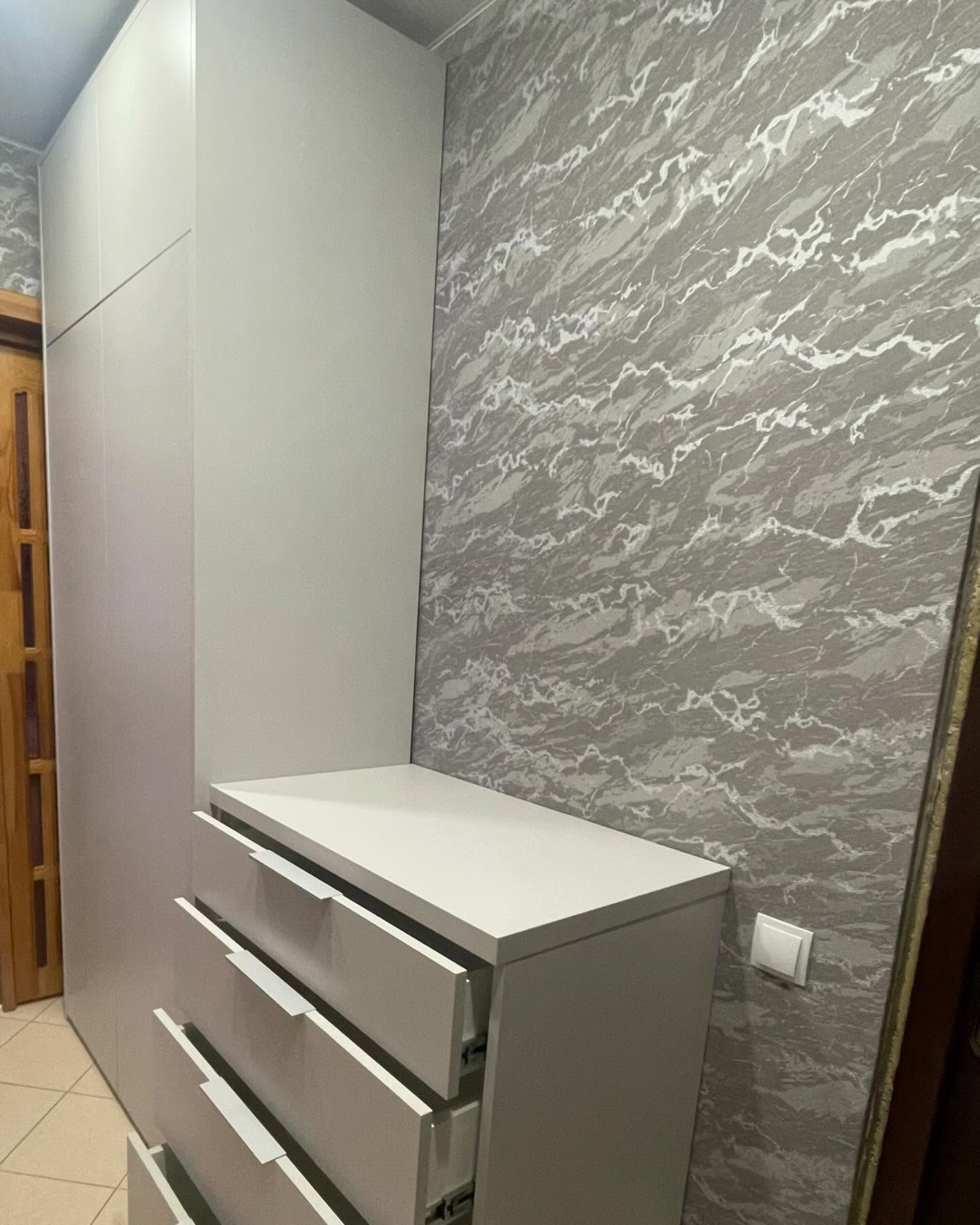 Шкаф и комод в одном комплексе